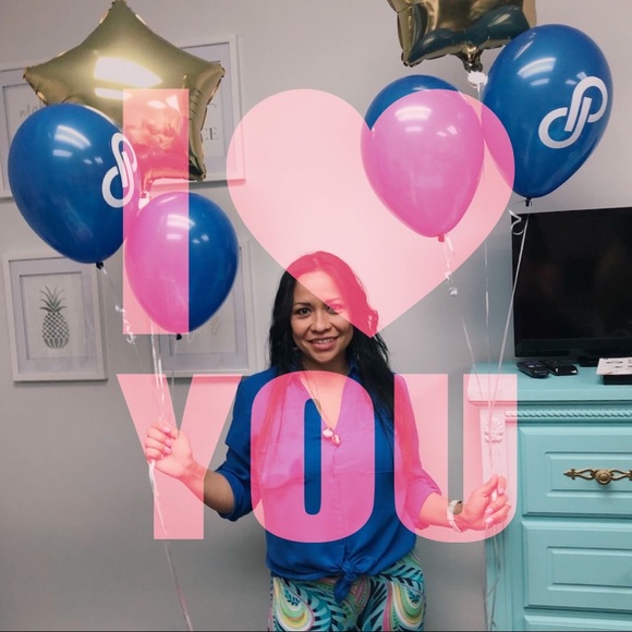 Meet your Posher, Karla - Picture 1 of 4